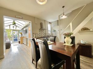 Kitchen/Diner- click for photo gallery